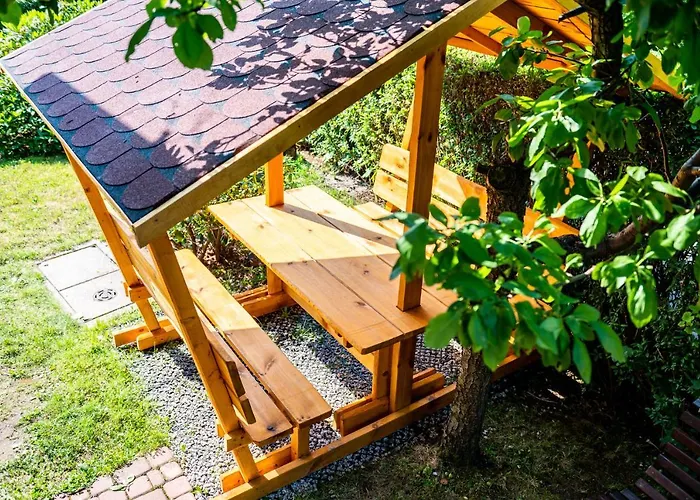 Arturro Z Ogrodkiem Apartment *